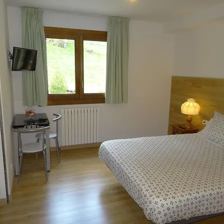 Sant Andreu מלון דירות 3*