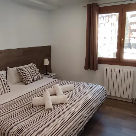 Sant Andreu מלון דירות ארינסל